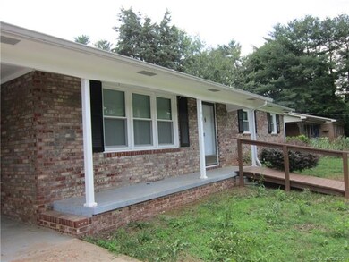 143 E Edison Dr, Statesville, NC 28625 - photo 3