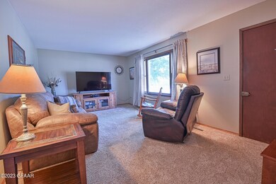 1804 9th Ave S, Grand Forks, ND 58201 - photo 2