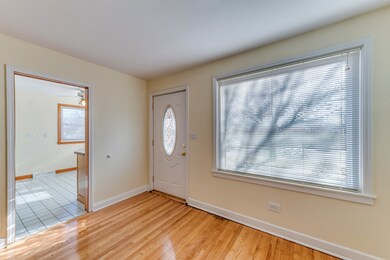 9956 Montrose Ave, Schiller Park, IL 60176 - photo 4