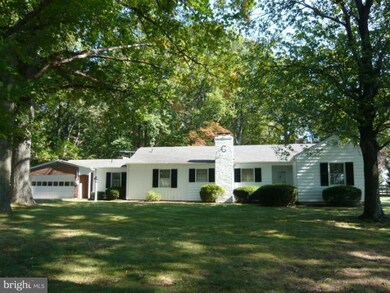 14201 Lewisdale Rd, Clarksburg, MD 20871 - photo 2