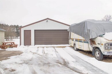 421 Semrow Rd, Coloma, WI 54930 - photo 3