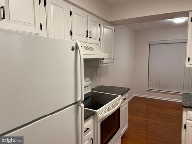 1121 Putnam Blvd unit 32, Wallingford, PA 19086 - photo 4