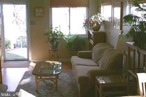 6726 Kenyon Dr, Alexandria, VA 22307 - photo 2