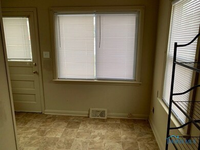 109 Orville Dr, Toledo, OH 43612 - photo 6