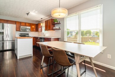 1323 Kellerman Ct-11