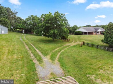 76 Battle Mountain Rd, Amissville, VA 20106 - photo 2