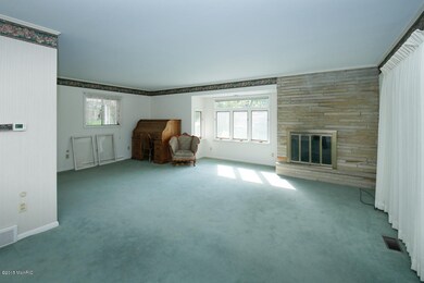 611 Linden-103