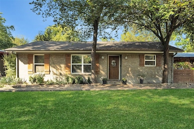 140 Huling Dr, Azle, TX 76020 - photo 2