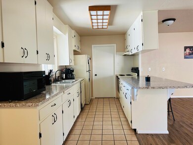 1834 Crescent Dr, Alamogordo, NM 88310 - photo 6