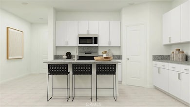 6432 Tempest Rd, Hesperia, CA 92345 - photo 2