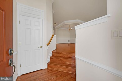 2605 Tarleton Corner Dr, Herndon, VA 20171 - photo 4