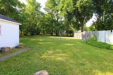 130 W Holmes Rd, Lansing, MI 48910 - photo 3