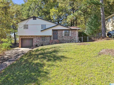 4018 Saint John Way NW, Birmingham, AL 35215 - photo 3