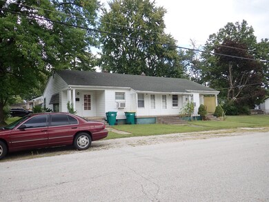 802 Tucker St, Plainfield, IN 46168 - photo 2