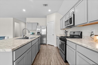 28448 Longfellow Ln, Albany, LA 70711 - photo 6