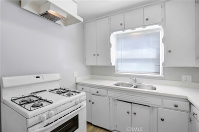 424 W Acacia Ave, Hemet, CA 92543 - photo 7