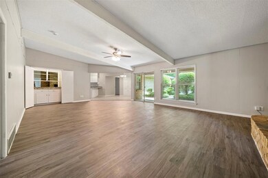 1303 Shady Creek Dr, Euless, TX 76040 - photo 3