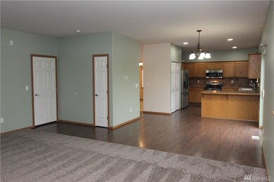 10424 Barry Bridges St SE, Yelm, WA 98597 - photo 6