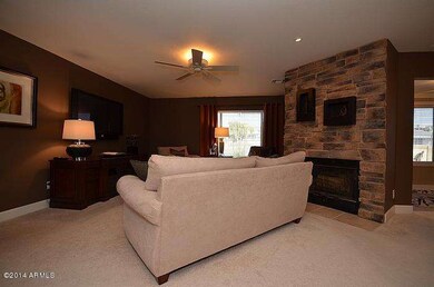 familyroom1_700