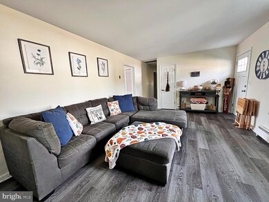 509 W 8th St, Laurel, DE 19956 - photo 5