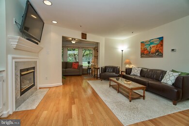 12233 Fairfield House Dr unit 201B, Fairfax, VA 22033 - photo 7