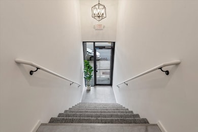 5824 N Lincoln Ave unit PH-3N, Chicago, IL 60659 - photo 2