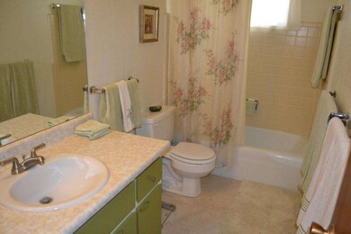 2nd Bathroom