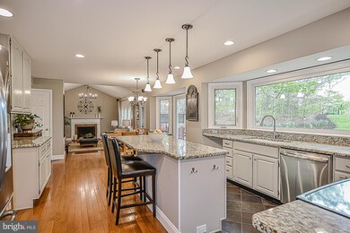 9291 Davis Dr, Lorton, VA 22079 - photo 5