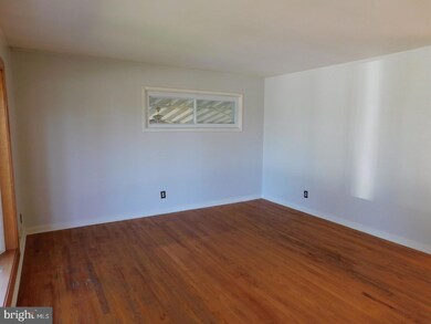 6409 Fernbank Ave, Baltimore, MD 21214 - photo 5