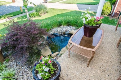 Lakelet-water feature