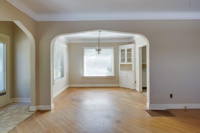 12-web-or-mls-217 SW 8th ST-12