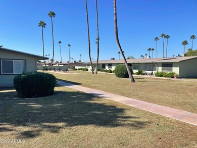 10882 W Santa fe Dr, Sun City, AZ 85351 - photo 2