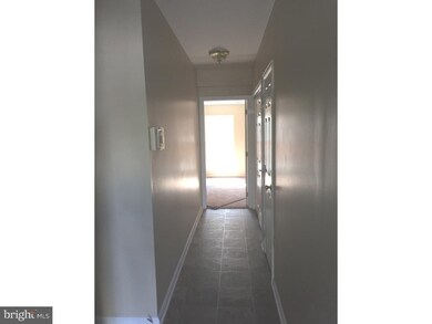 39 E Mccaulley Ct, Wilmington, DE 19801 - photo 2