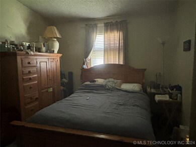 525 E 55th Place N, Tulsa, OK 74126 - photo 4