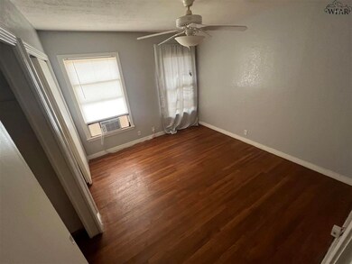 1566 Carol Ln, Wichita Falls, TX 76302 - photo 7