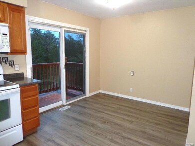 Eat-in area of the kitchen with an awesome view of
