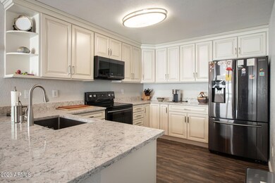 16-web-or-mls-3838-w-harrison-st
