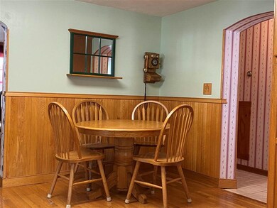 26 Platt St, Swanton, VT 05488 - photo 4