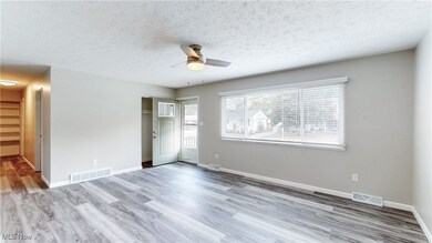 112 Sunrise Blvd E, Mogadore, OH 44260 - photo 7