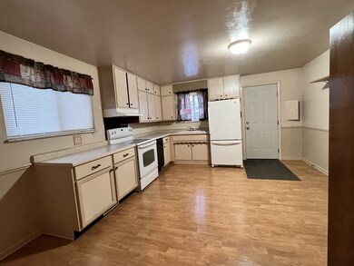 60 N 6th Ave, Beech Grove, IN 46107 - photo 5