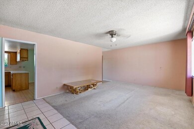 04-Living Room