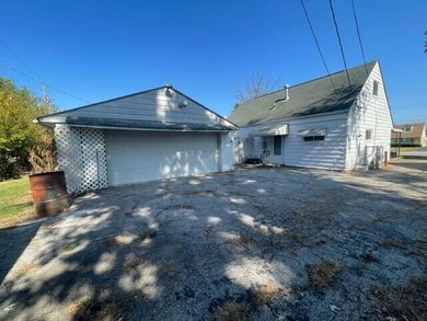 797 Demorest Rd, Columbus, OH 43204 - photo 4