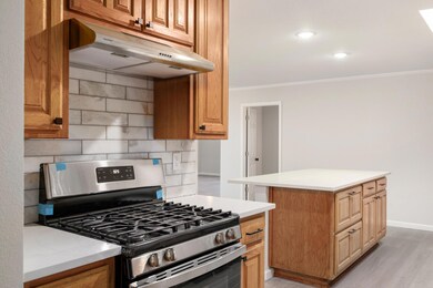 1821 Schumac Ln, Bedford, TX 76022 - photo 7