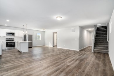 1-OAP055-i2085-Great Room1