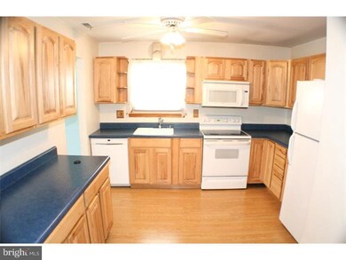 15 Sweet Bay Ln, Swedesboro, NJ 08085 - photo 5