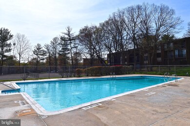 8473 Greenbelt Rd unit 2, Greenbelt, MD 20770 - photo 3