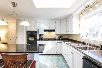 003-photo-kitchen-6866577