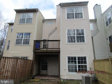 15616 Ensleigh Ln, Bowie, MD 20716 - photo 2