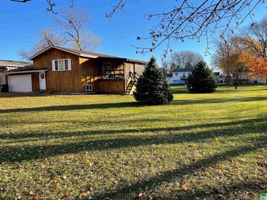 515 4th St, Onawa, IA 51040 - photo 2