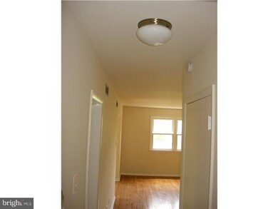 709 Willow St unit 2B, Lansdale, PA 19446 - photo 4